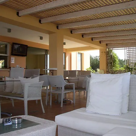 Astra Village And Ξενοδοχείο με διαμερίσματα Livathos (Kefalonia)