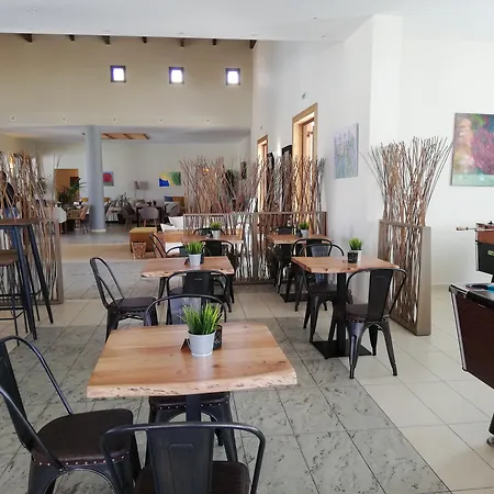 Astra Village And Ξενοδοχείο με διαμερίσματα 4*