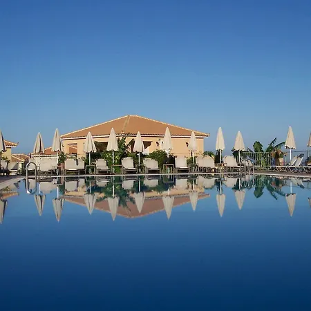 Ξενοδοχείο με διαμερίσματα Astra Village And