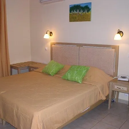 Ξενοδοχείο με διαμερίσματα Astra Village And