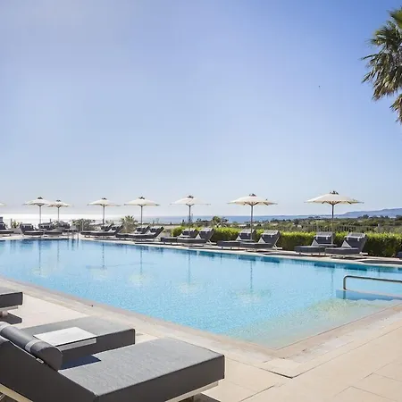 Astra Village And شقة فندقية