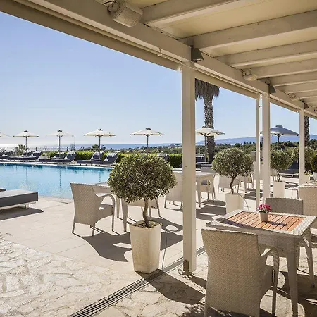Aparthotel Astra Village And 4*