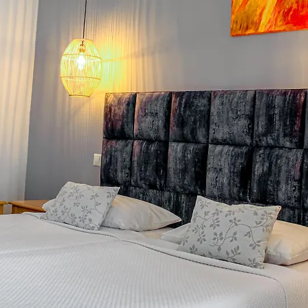 Apart Otel Astra Village And Livathos (Kefalonia)