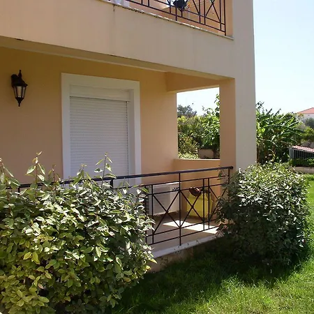 Aparthotel Astra Village And 4*