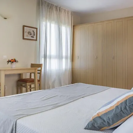 Astra Village And Apart Otel 4*