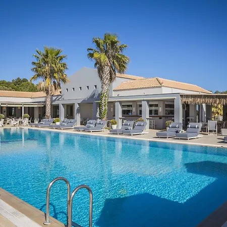 Astra Village And Lejlighedshotel 4*