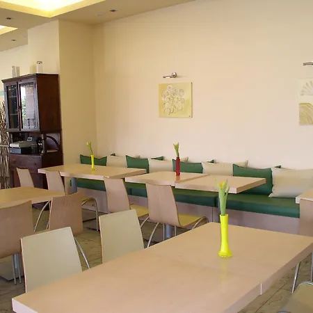 Aparthotel Astra Village And
