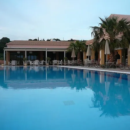 Astra Village And Apart Otel Livathos (Kefalonia)