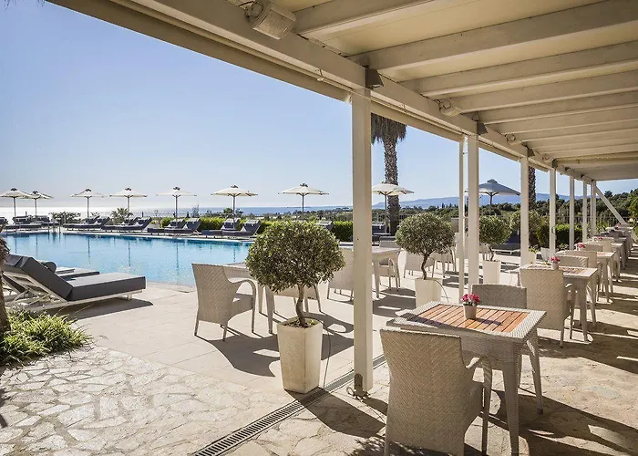 Aparthotel Astra Village And 4*